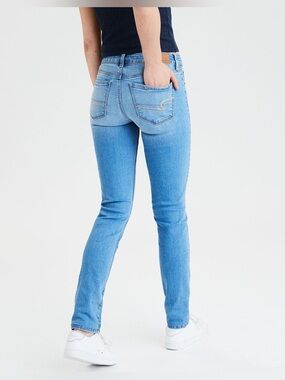 AEO Light Blue Wash Normcore Y2K High Rise Stretch Denim 8R EUC Pockets Baddie